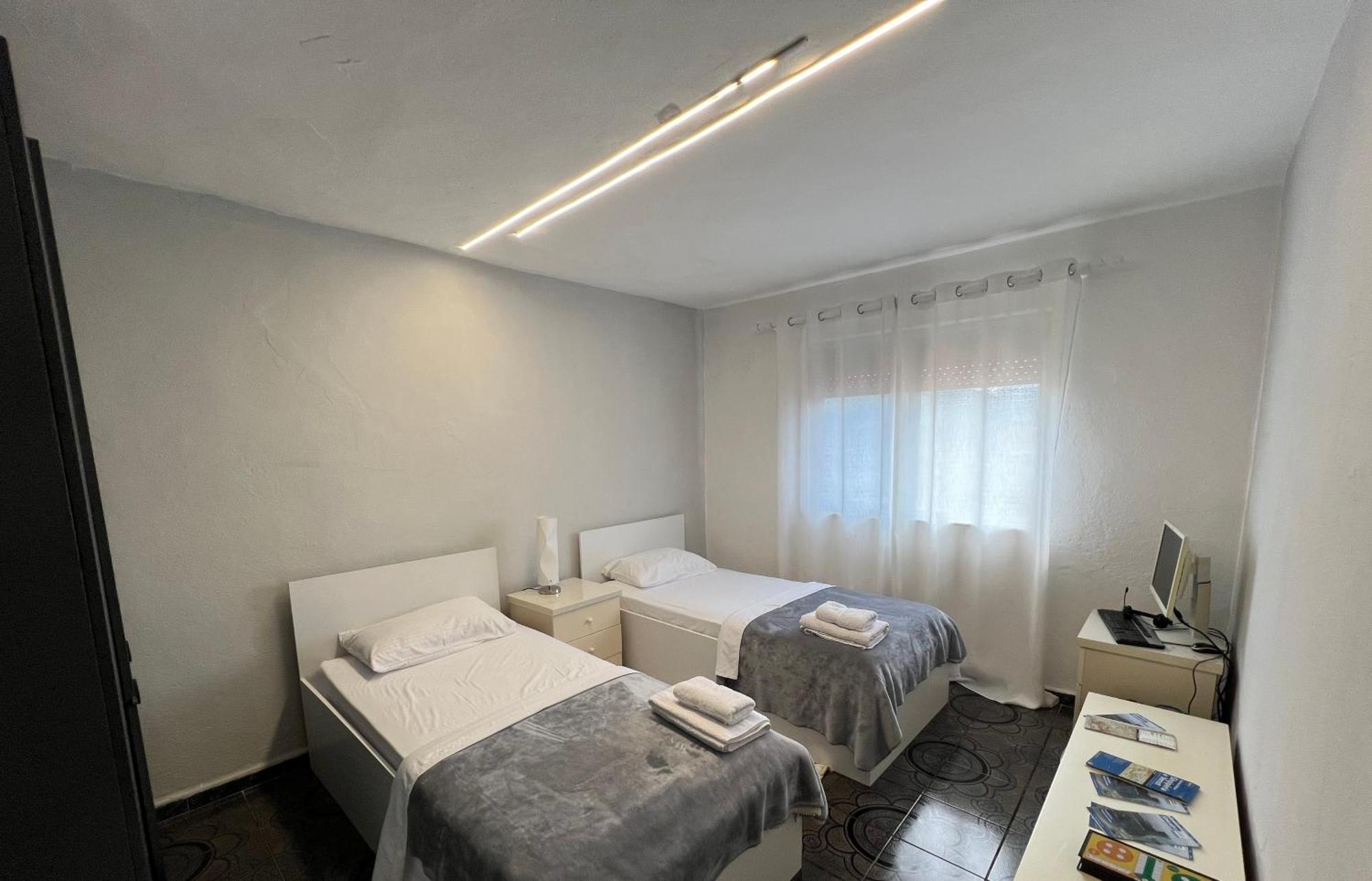 Sedah Apartment Shkodër Exteriör bild